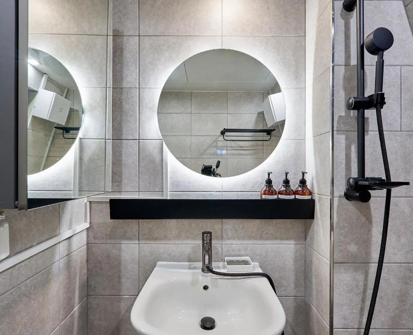 Ht Tailored Service Urban Retreat Gym And Garden South Korea