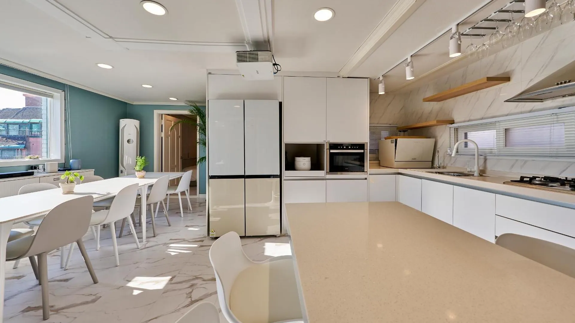 Ht Tailored Service Urban Retreat Gym And Garden Сеул